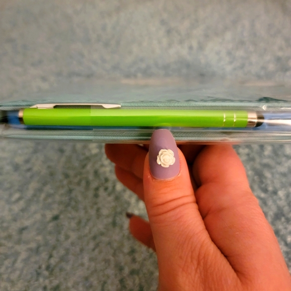 🆕️🛍 Ipad Pro 11 Case 🆕️🛍 - Picture 4 of 4